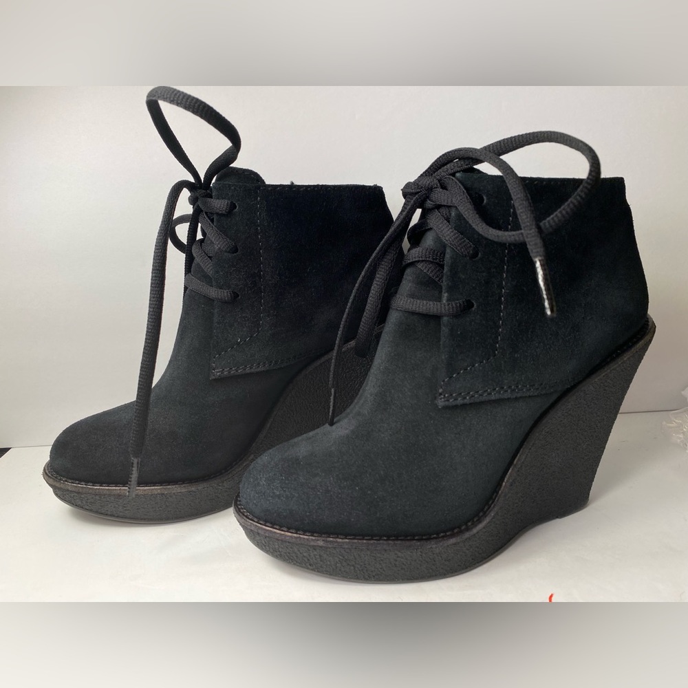 Burberry suede wedge ankle boots black 36.5 - Picture 2 of 10